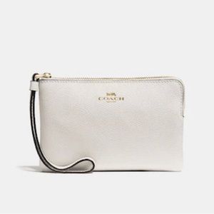 NEW COACH WRISTLET